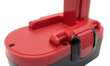 Аккумулятор для шуруповерта Bosch 2607335560 ART 23 Accutrim 3.0Ah 18V красный Ni-Mh Аккумулятор для шуруповерта Bosch 2607335560 ART 23 Accutrim 3.0Ah 18V красный Ni-Mh