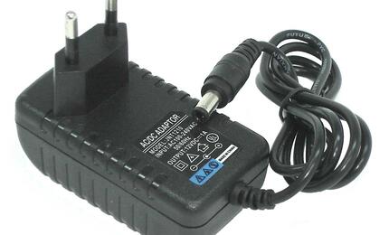 Блок питания для планшета 12W 12V 1A 5.5x2.1 JNT1210