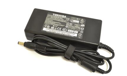 Блок питания для ноутбука Toshiba 90W 19V 4.74A 5.5x2.5mm 0225A2040 OEM