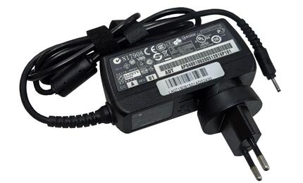 Блок питания для планшета Acer Tablet Iconia W3-810 18W 12V 1.5A 3.0x1.1mm AR181203011QC Travel Charger