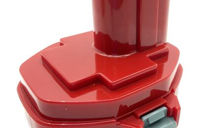 Аккумулятор для шуруповерта Makita 1433 1051D 2.0Ah 14.4V красный Ni-Cd